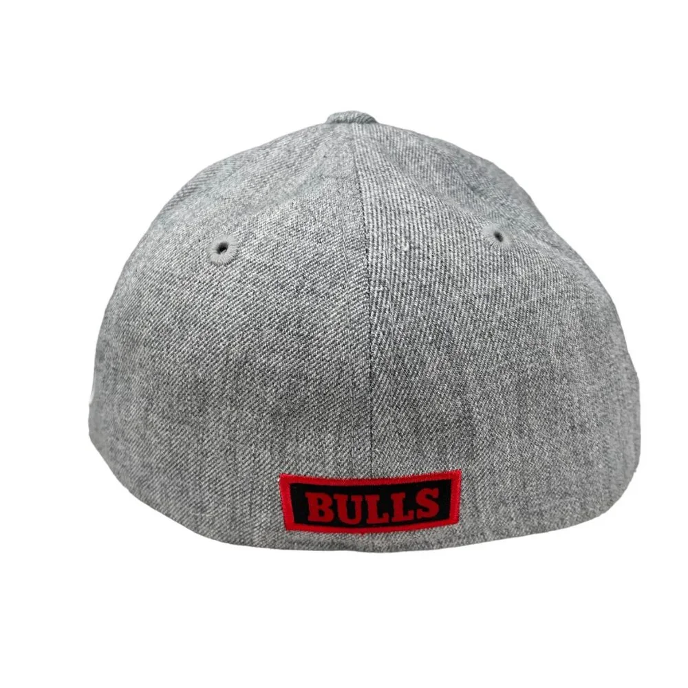 Vintage Chicago Bulls Grey/Black/Red/White Fitted Cap Baseball Hat(Size 6 7/8)